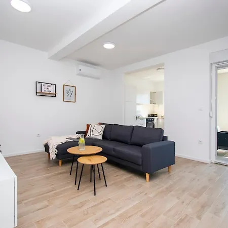 Pape Apartments Brodarica  Exterior photo